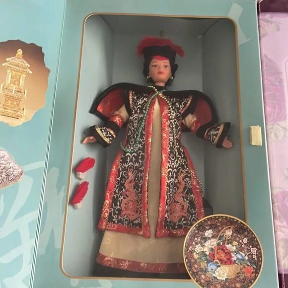 Multiple barbies - Picture 4 of 14